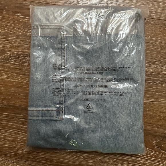 Kut from the Kloth Jodi Carpenter Wide Leg Jeans - Picture 5 of 5